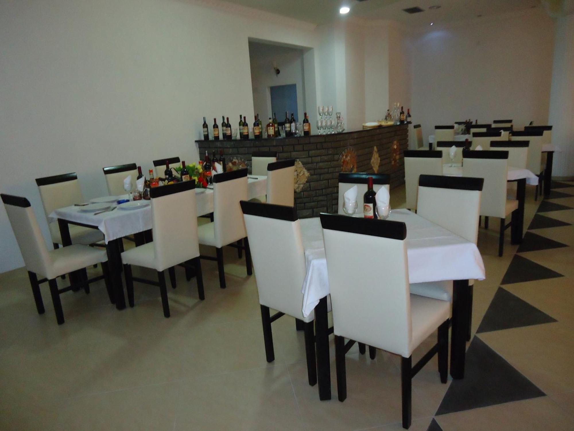 Hotel Albatros พริเซรน ภายนอก รูปภาพ